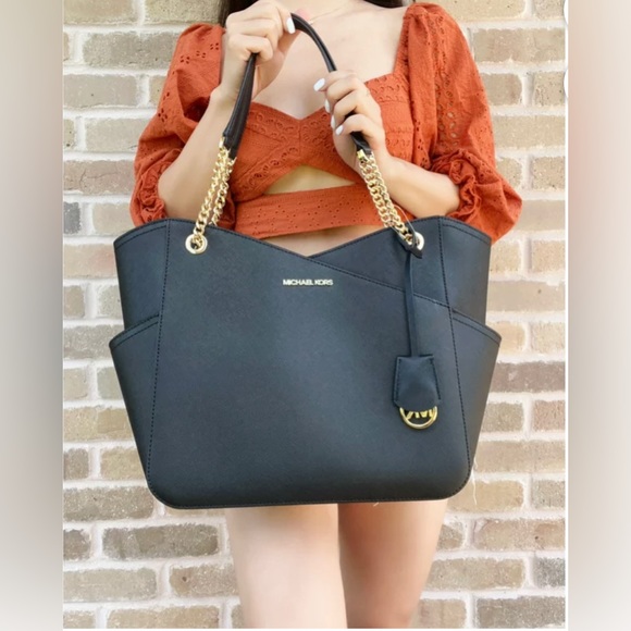 MICHAEL KORS 🆕 Saffiano Leather Large
Jet Set Shoulder Tote Bag with Chain - Picture 3 of 3